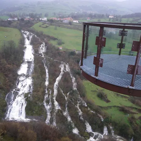 Balcon De La Len Country house *